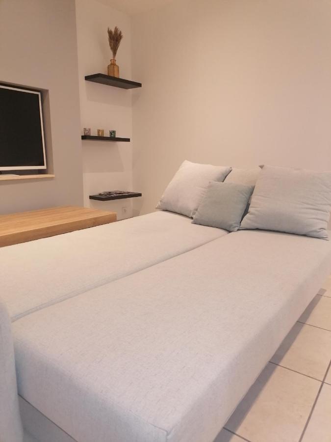 Appartement Paisible Entre Terre Et Mer Cabrieres  Eksteriør billede